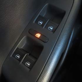 Foto inzerátu Volkswagen Jetta 1.6 TDI