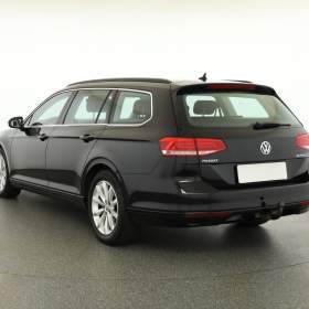 Foto inzerátu Volkswagen Passat 2.0 TDI