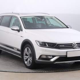 Foto inzerátu Volkswagen Passat 2.0 TDI