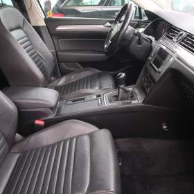 Foto inzerátu Volkswagen Passat 2.0 TDI