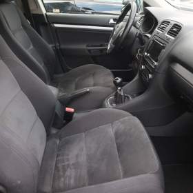 Foto inzerátu Volkswagen Golf 1.6 TDI