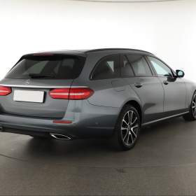 Foto inzerátu Mercedes-Benz Třídy E E 220 d 4MATIC