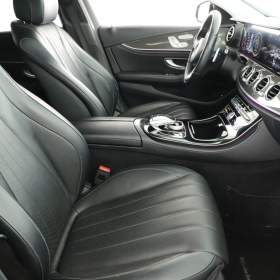 Foto inzerátu Mercedes-Benz Třídy E E 220 d 4MATIC