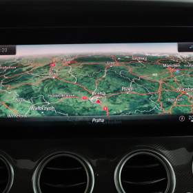Foto inzerátu Mercedes-Benz Třídy E E 220 d 4MATIC