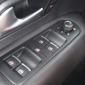 Foto inzerátu Volkswagen Amarok V6 3.0 TDI