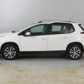 Foto inzerátu Peugeot 2008 1.2 PureTech