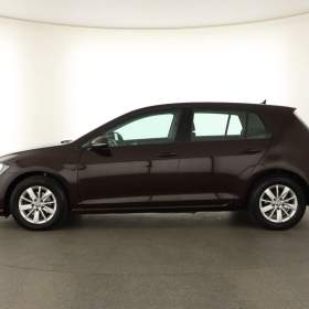 Foto inzerátu Volkswagen Golf 1.0 TSI