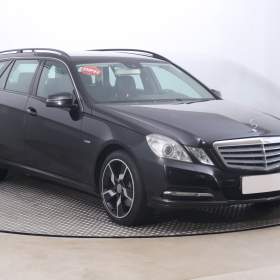 Mercedes- Benz Třídy E E 250 CDI 4MATIC / 19583356