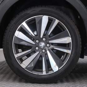 Foto inzerátu Peugeot 5008 PureTech 130