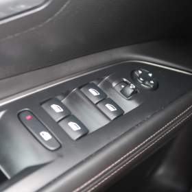 Foto inzerátu Peugeot 5008 PureTech 130