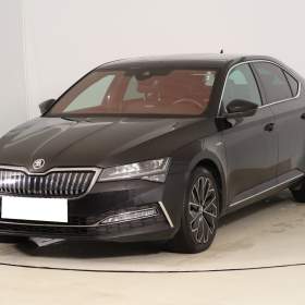 Foto inzerátu Škoda Superb iV 1.4 TSI PHEV