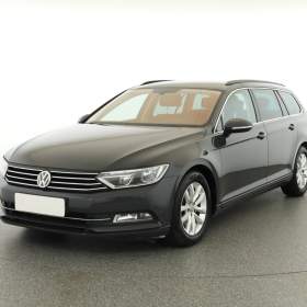Foto inzerátu Volkswagen Passat 2.0 TDI