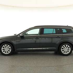 Foto inzerátu Volkswagen Passat 2.0 TDI