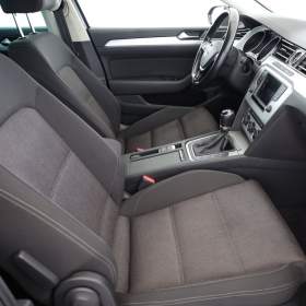 Foto inzerátu Volkswagen Passat 2.0 TDI