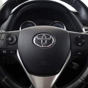 Foto inzerátu Toyota Auris Hybrid