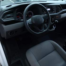 Foto inzerátu Volkswagen Transporter 2.0 TDI