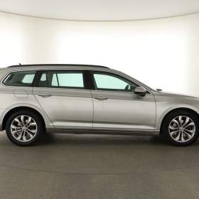 Foto inzerátu Volkswagen Passat 2.0 TDI