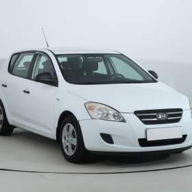 Kia Ceed 1.4 CVVT / 19585653