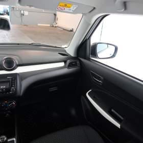 Foto inzerátu Suzuki Swift 1.2 SHVS