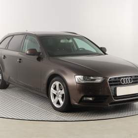 Audi A4 2.0 TDI / 19586204