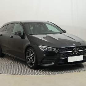 Mercedes- Benz CLA 200 / 19586259