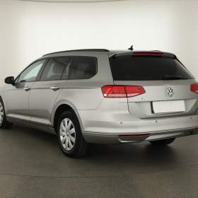 Foto inzerátu Volkswagen Passat 2.0 TDI