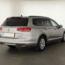 Foto inzerátu Volkswagen Passat 2.0 TDI