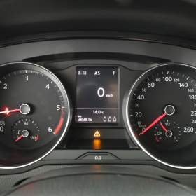 Foto inzerátu Volkswagen Passat 2.0 TDI