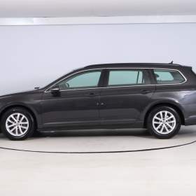 Foto inzerátu Volkswagen Passat 2.0 TDI