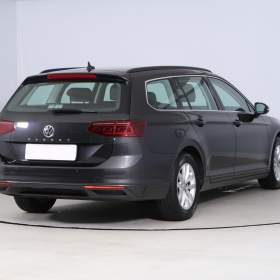 Foto inzerátu Volkswagen Passat 2.0 TDI