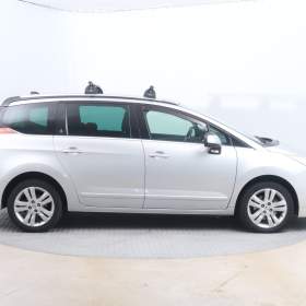 Foto inzerátu Peugeot 5008 2.0 BlueHDi