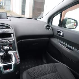 Foto inzerátu Peugeot 5008 2.0 BlueHDi