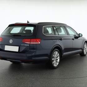 Foto inzerátu Volkswagen Passat 2.0 TDI