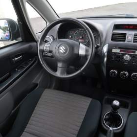 Suzuki SX4 1.6 VVT / 19586374