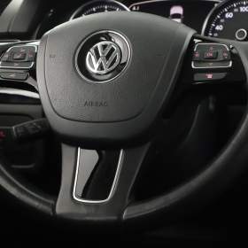 Foto inzerátu Volkswagen Touareg 3.0 TDI