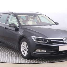 Volkswagen Passat 2.0 TDI / 19586385