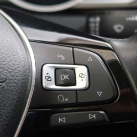 Foto inzerátu Volkswagen Passat 2.0 TDI