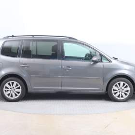 Foto inzerátu Volkswagen Touran 2.0 TDI