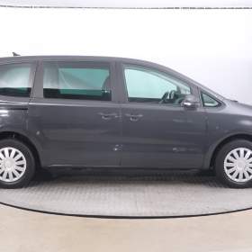 Foto inzerátu Volkswagen Sharan 2.0 TDI BMT