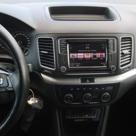 Foto inzerátu Volkswagen Sharan 2.0 TDI BMT