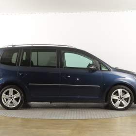Foto inzerátu Volkswagen Touran 2.0 TDI