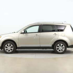 Foto inzerátu Mitsubishi Outlander 2.2 DI-D