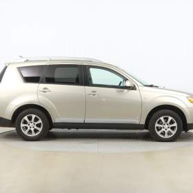 Foto inzerátu Mitsubishi Outlander 2.2 DI-D