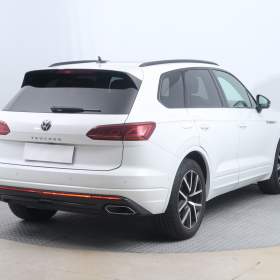 Foto inzerátu Volkswagen Touareg 3.0 TDI