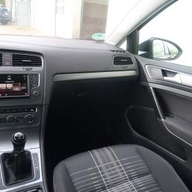Foto inzerátu Volkswagen Golf 1.6 TDI