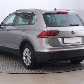 Foto inzerátu Volkswagen Tiguan 2.0 TDI