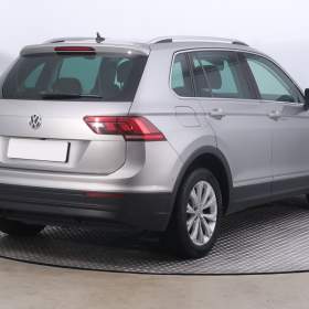 Foto inzerátu Volkswagen Tiguan 2.0 TDI