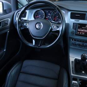 Foto inzerátu Volkswagen Golf 1.2 TSI