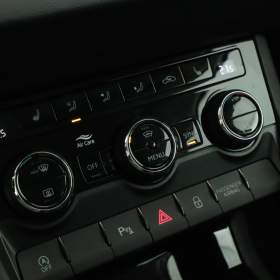 Foto inzerátu Škoda Karoq 1.5 TSI