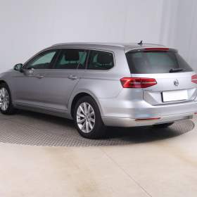 Foto inzerátu Volkswagen Passat 1.6 TDI